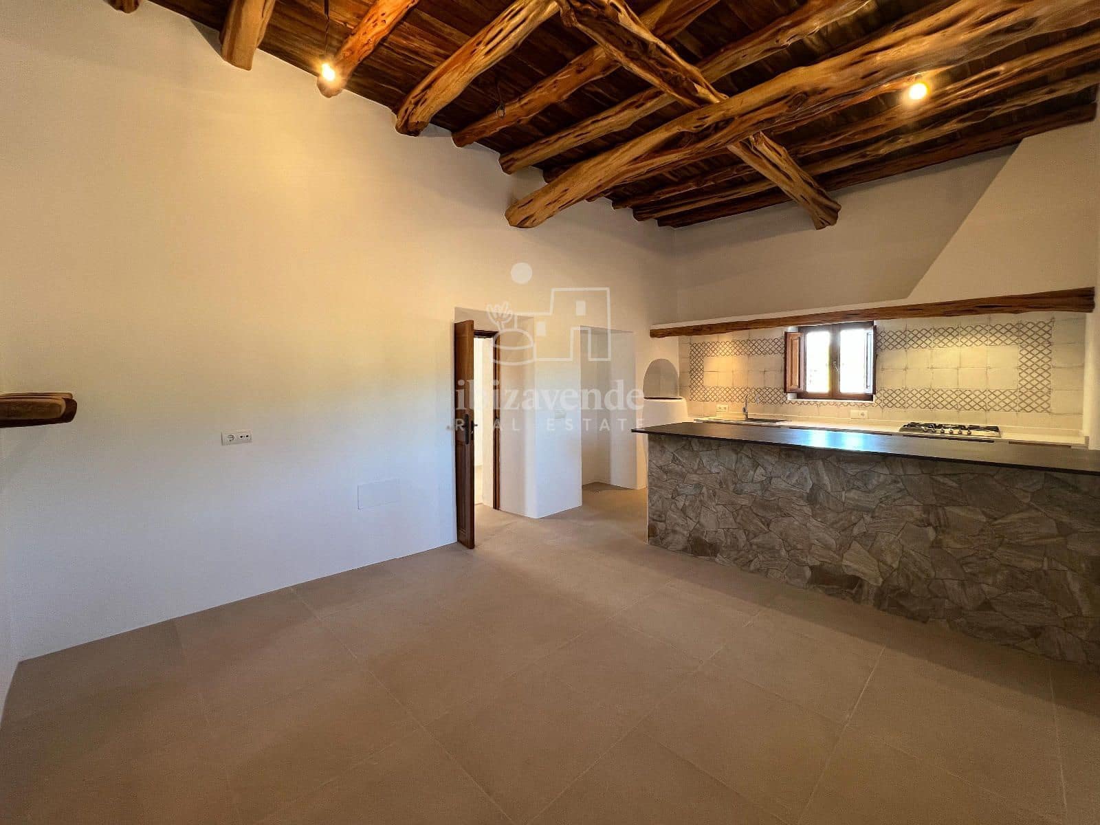 6 soveværelse Villa til leje i Santa Eulalia / Santa Eularia med garage - € 6.000 (Ref: 8771029)