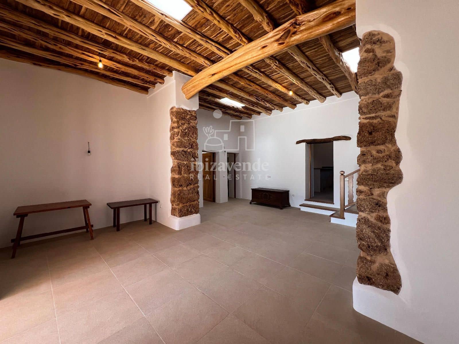 6 soveværelse Villa til leje i Santa Eulalia / Santa Eularia med garage - € 6.000 (Ref: 8771029)