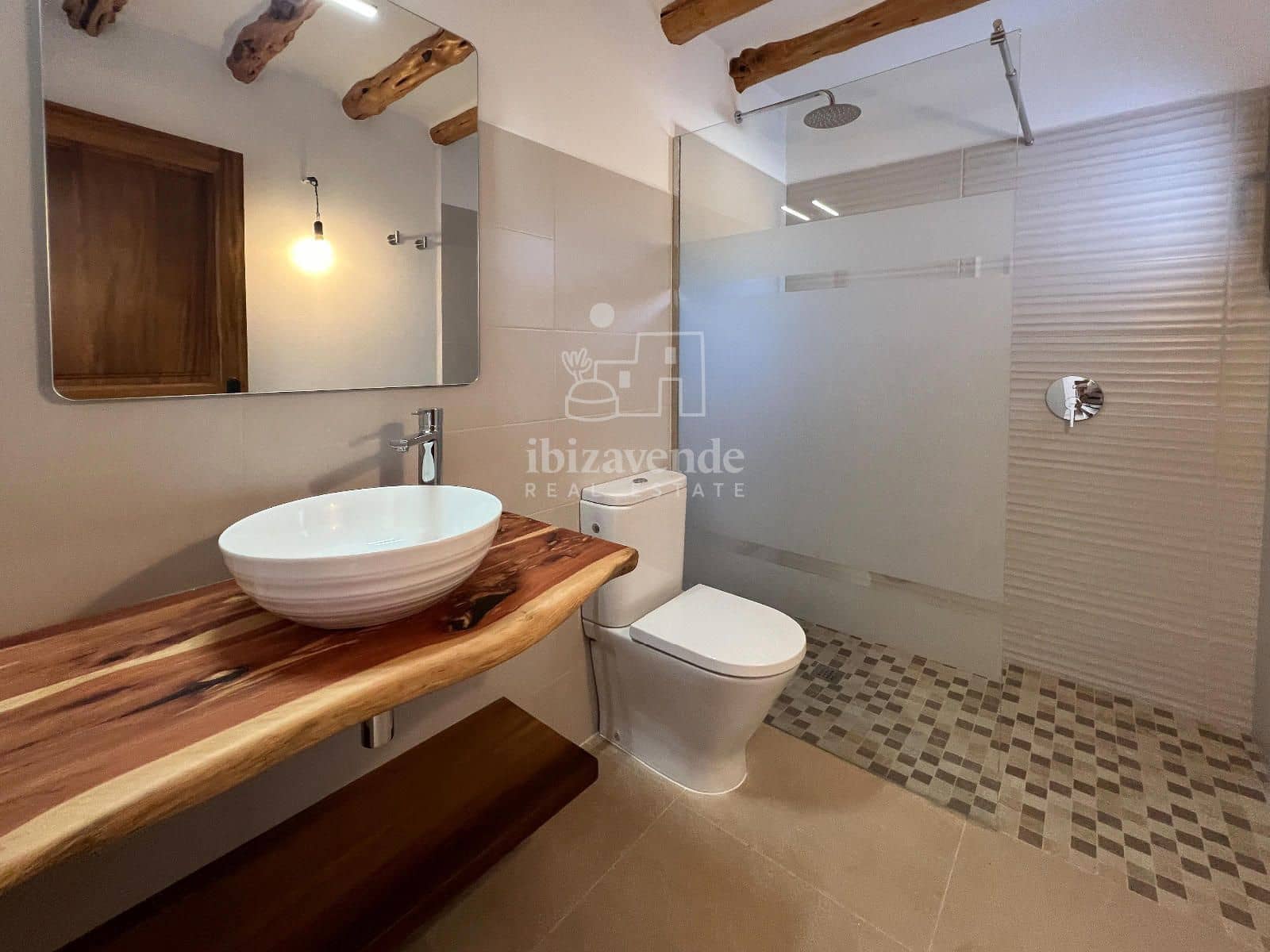 6 soveværelse Villa til leje i Santa Eulalia / Santa Eularia med garage - € 6.000 (Ref: 8771029)