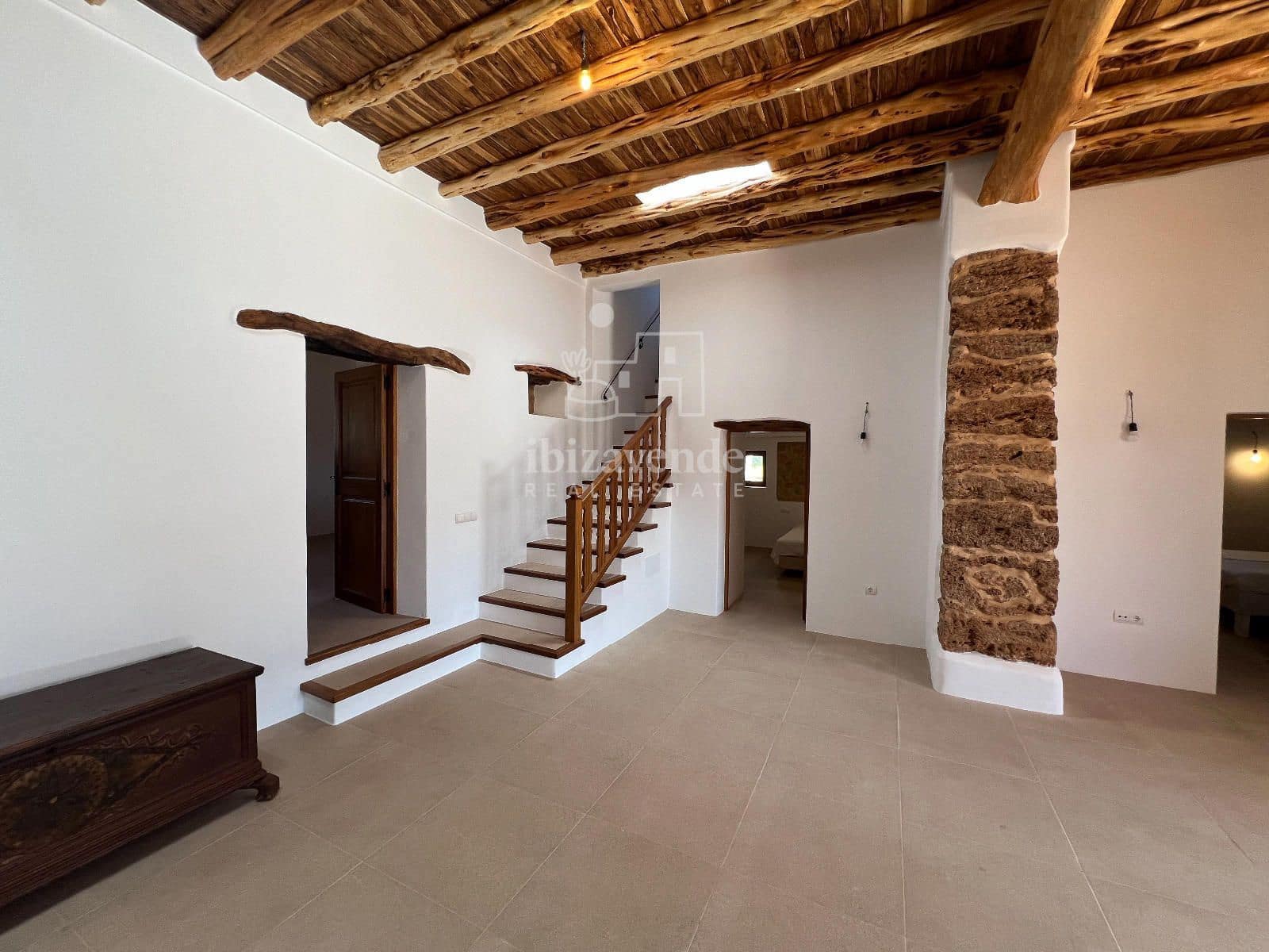 6 soveværelse Villa til leje i Santa Eulalia / Santa Eularia med garage - € 6.000 (Ref: 8771029)