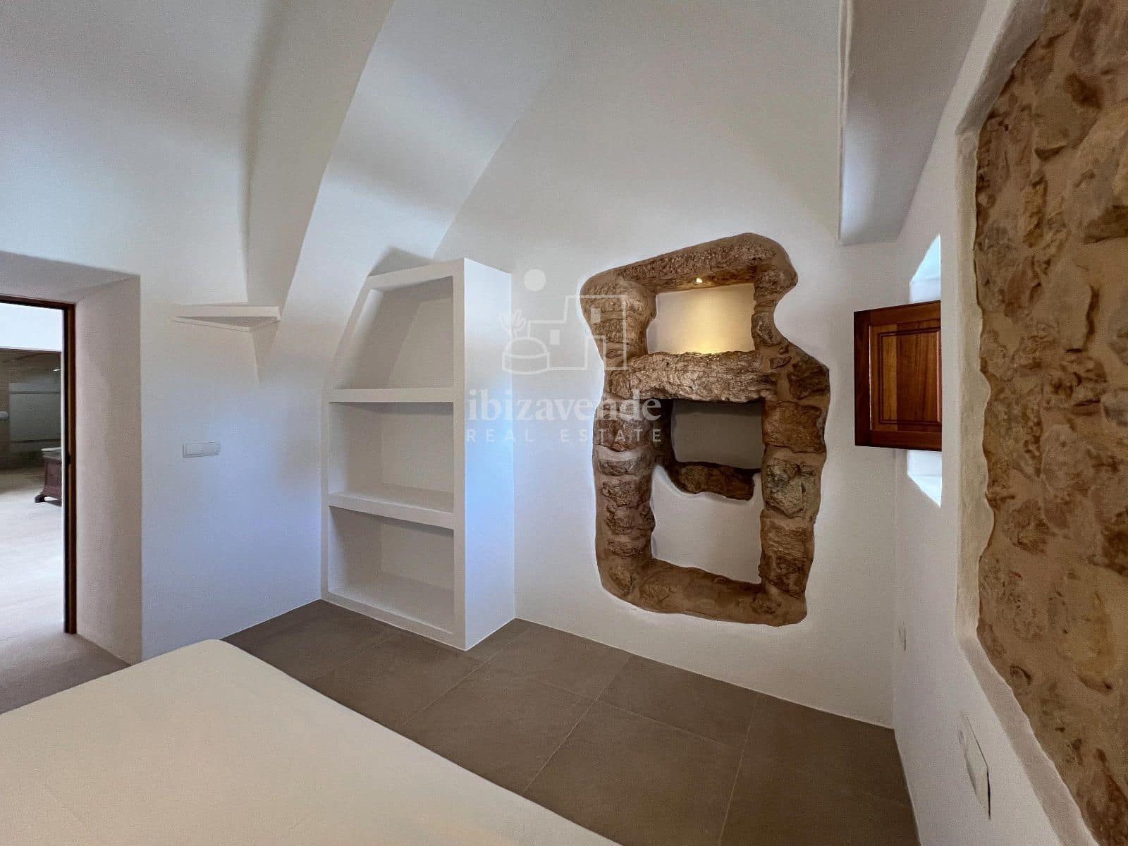 6 soveværelse Villa til leje i Santa Eulalia / Santa Eularia med garage - € 6.000 (Ref: 8771029)