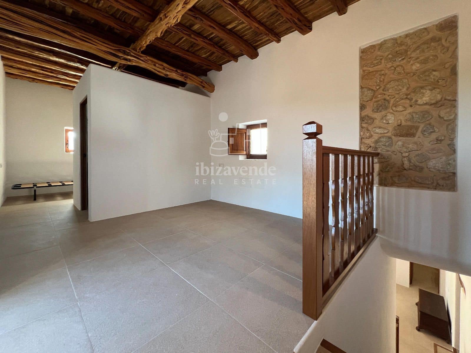 6 soveværelse Villa til leje i Santa Eulalia / Santa Eularia med garage - € 6.000 (Ref: 8771029)