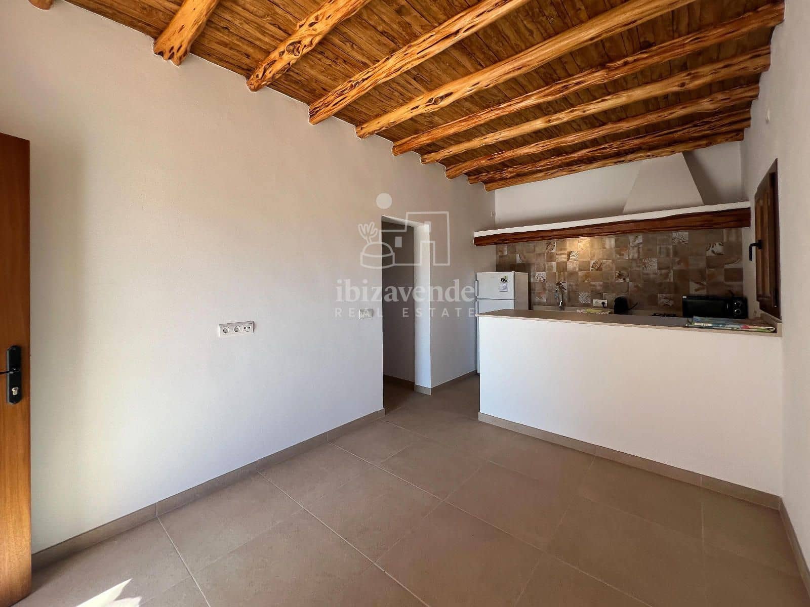 6 soveværelse Villa til leje i Santa Eulalia / Santa Eularia med garage - € 6.000 (Ref: 8771029)