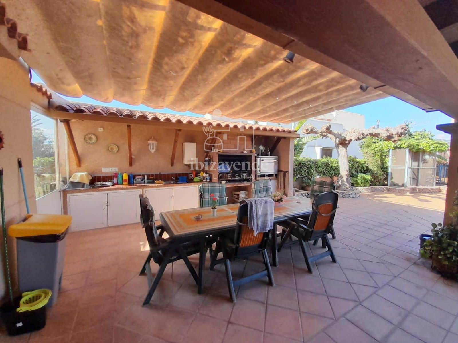 3 soveværelse Villa til salg i Sant Jordi de Ses Salines med swimmingpool garage - € 1.490.000 (Ref: 8783814)