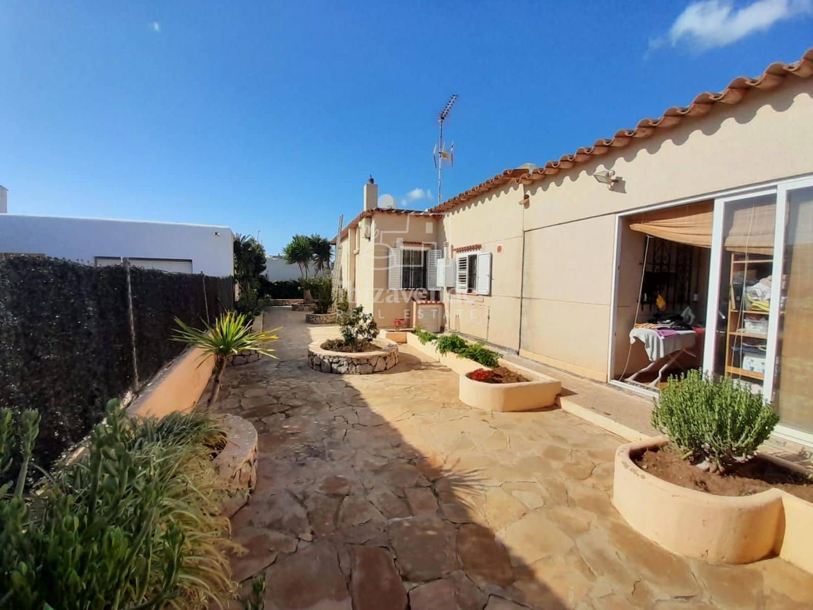 3 soveværelse Villa til salg i Sant Jordi de Ses Salines med swimmingpool garage - € 1.490.000 (Ref: 8783814)