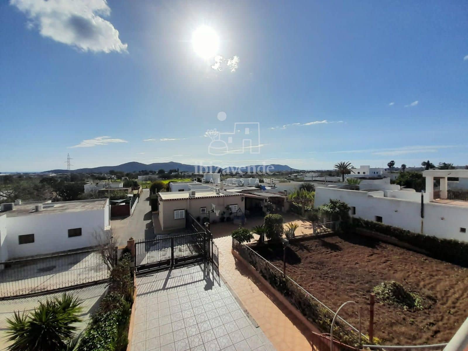 3 soveværelse Villa til salg i Sant Jordi de Ses Salines med swimmingpool garage - € 1.490.000 (Ref: 8783814)