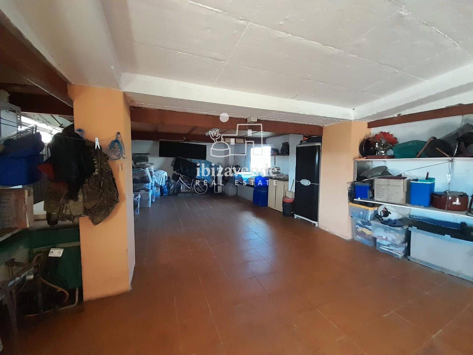 3 makuuhuone Huvila myytävänä paikassa Sant Jordi de Ses Salines mukana uima-altaan 
autotalli - 1 190 000 € (Ref: 8783814)