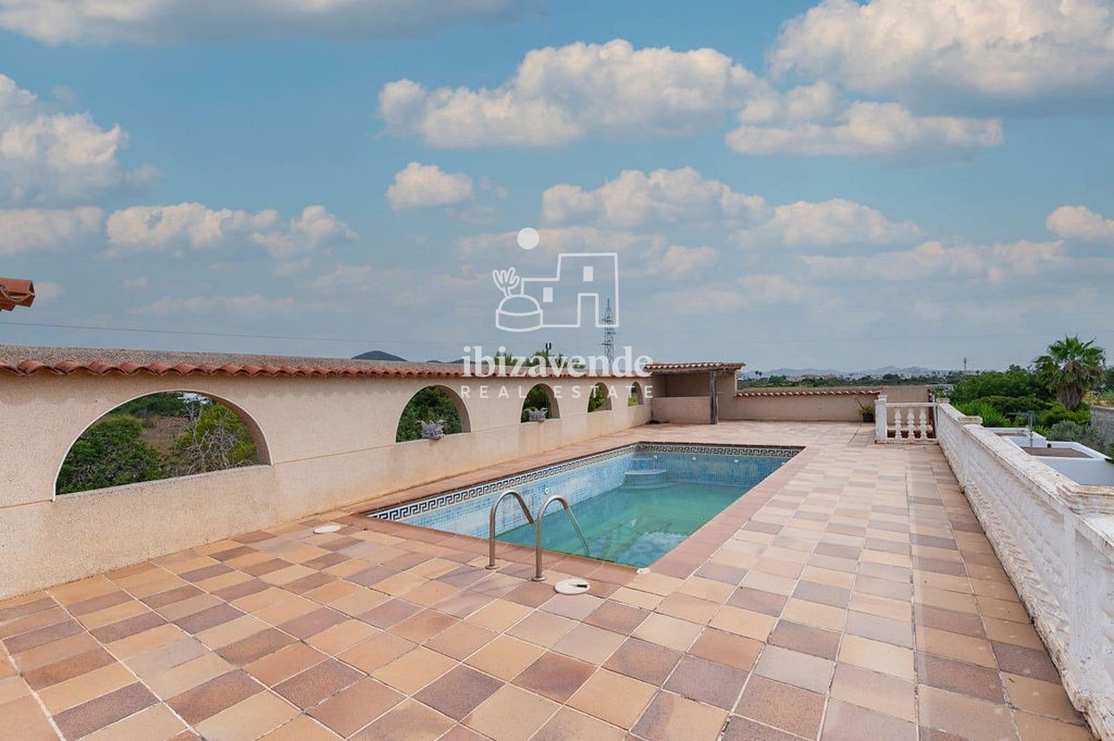 3 bedroom Villa for sale in Sant Jordi de Ses Salines with pool garage - € 1,190,000 (Ref: 8783814)