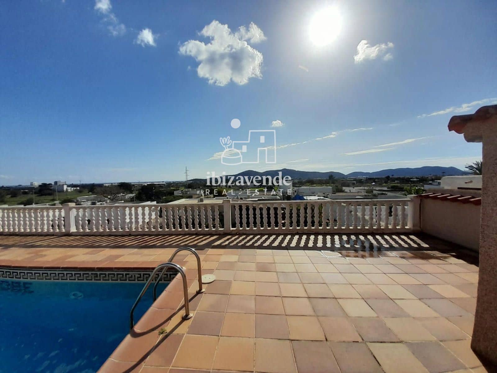 3 bedroom Villa for sale in Sant Jordi de Ses Salines with pool garage - € 1,190,000 (Ref: 8783814)