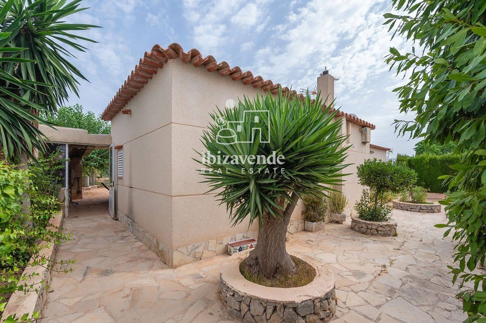 3 bedroom Villa for sale in Sant Jordi de Ses Salines with pool garage - € 1,190,000 (Ref: 8783814)