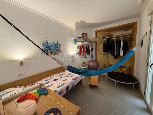 2 slaapkamer Flat te koop in Sant Antoni de Portmany - € 395.000 (Ref: 8783815)