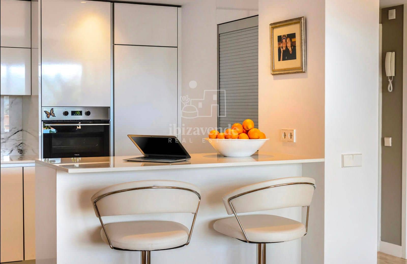 2 soverom Leilighet til salgs i Roca Llisa med svømmebasseng garasje - € 950 000 (Ref: 8789414)