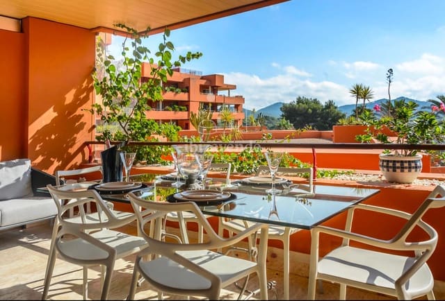 2 soverom Leilighet til salgs i Roca Llisa, Santa Eulalia / Santa Eularia med svømmebasseng garasje - € 950 000 (Ref: 8789414)