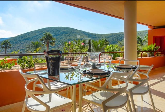 2 soverom Leilighet til salgs i Roca Llisa, Santa Eulalia / Santa Eularia med svømmebasseng garasje - € 950 000 (Ref: 8789414)