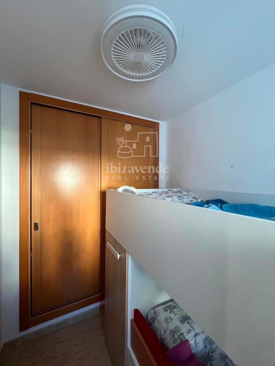 Maison de Ville de 2 chambres à louer à Cala d'en Bou avec piscine garage - 1 250 € (Ref: 8792278)