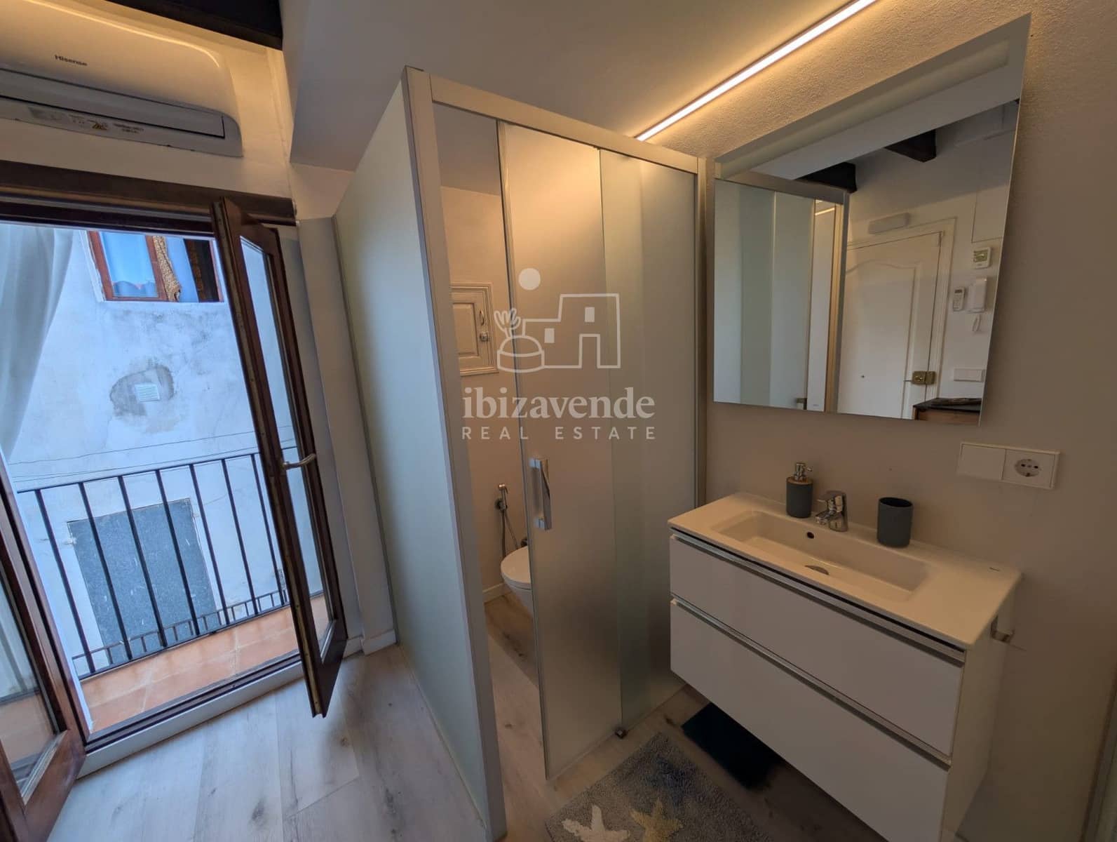 1 sypialnia Mieszkanie do wynajęcia w Miasto Ibiza / Eivissa - 1 000 € (Ref: 8825131)