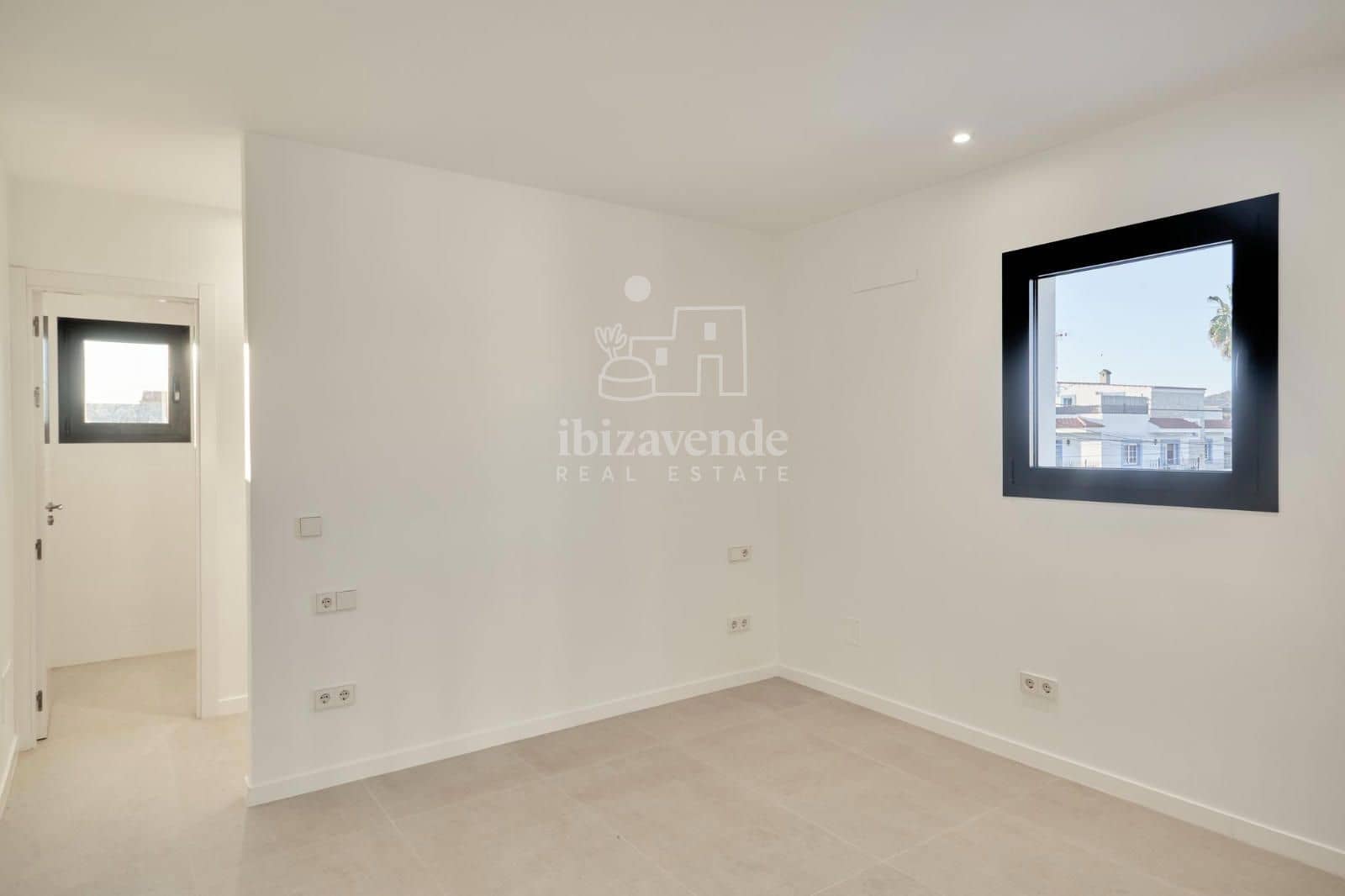 5 soveværelse Villa til salg i Sant Antoni de Portmany med swimmingpool garage - € 1.600.000 (Ref: 8847431)