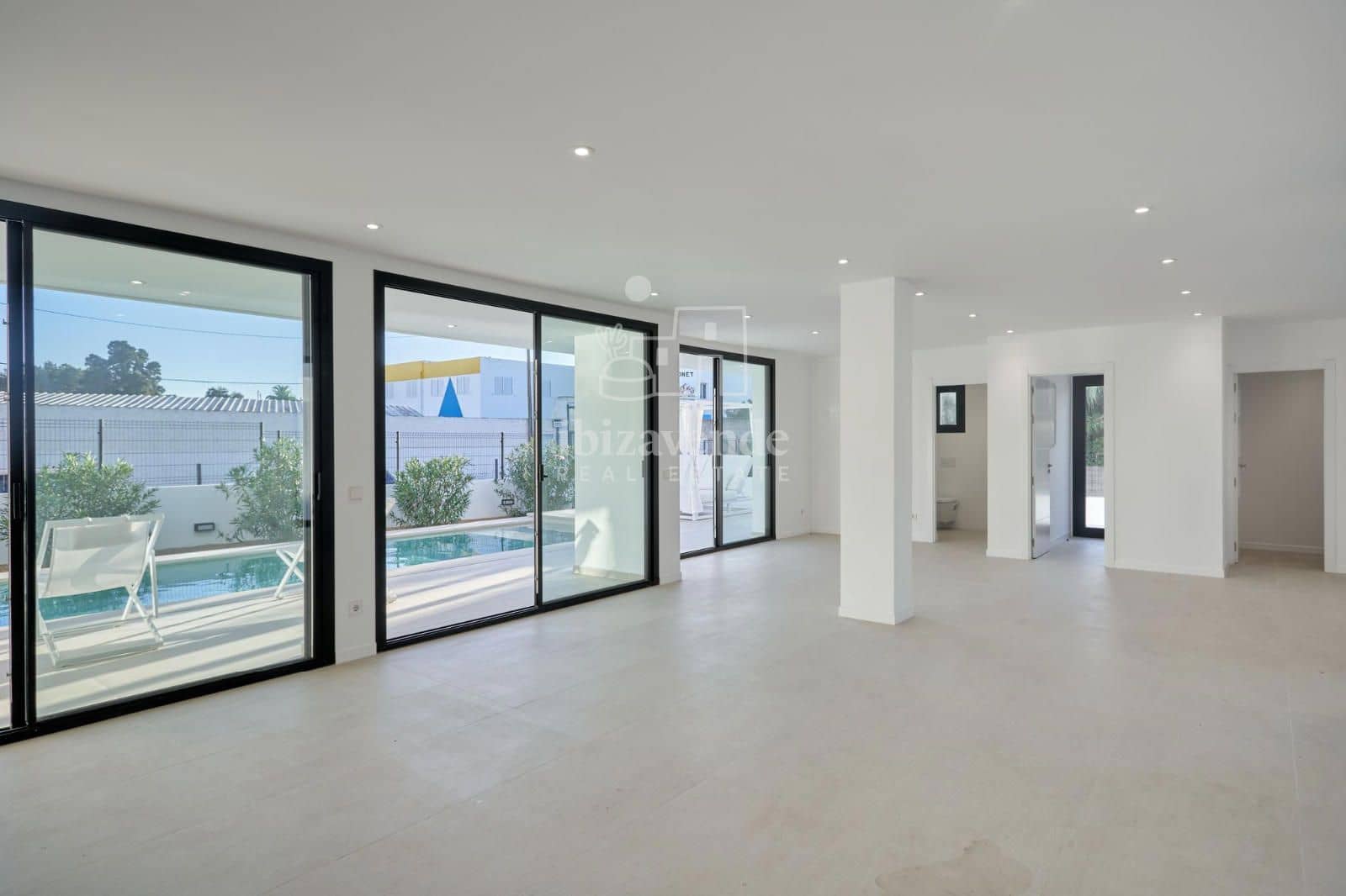 5 soveværelse Villa til salg i Sant Antoni de Portmany med swimmingpool garage - € 1.600.000 (Ref: 8847431)