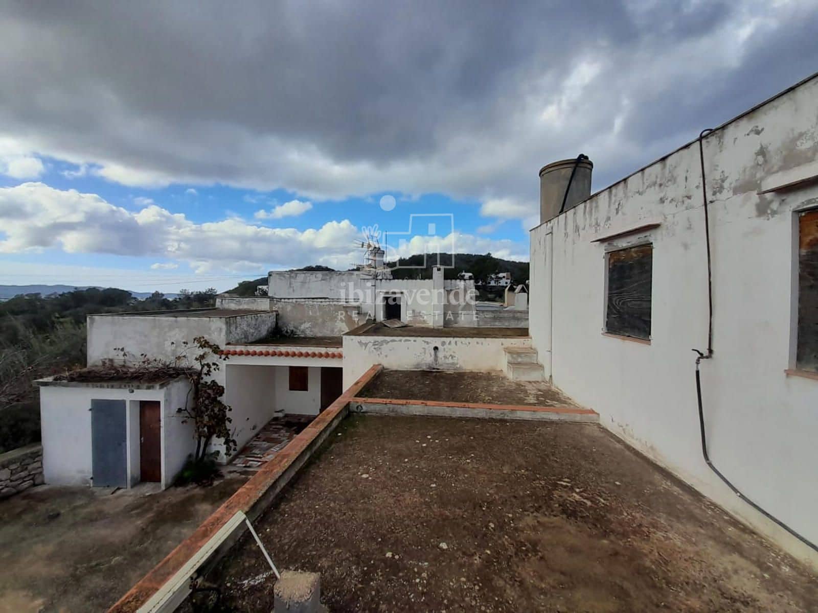 3 soveværelse Byhus til salg i Sant Antoni de Portmany med garage - € 1.800.000 (Ref: 8873345)