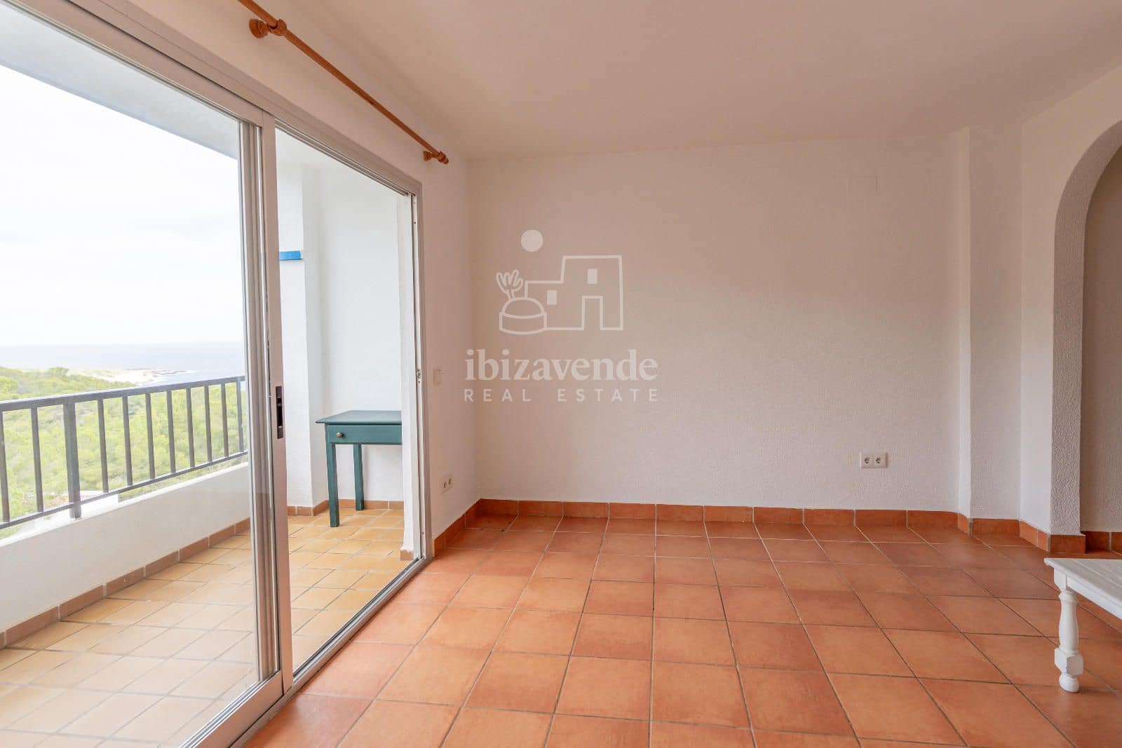 1 soveværelse Lejlighed til salg i Sant Joan de Labritja med garage - € 315.000 (Ref: 8875911)