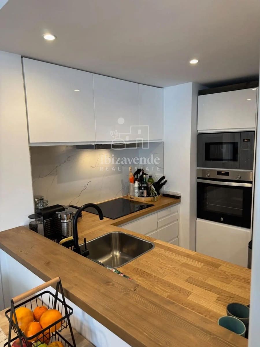 2 soverom Leilighet til salgs i Ibiza by med svømmebasseng - € 849 000 (Ref: 8886345)