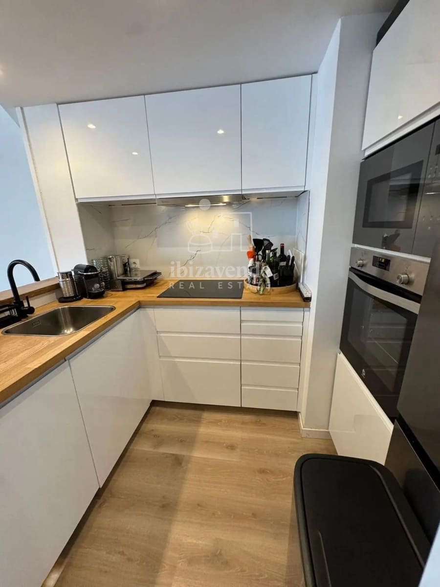 2 soverom Leilighet til salgs i Ibiza by med svømmebasseng - € 849 000 (Ref: 8886345)