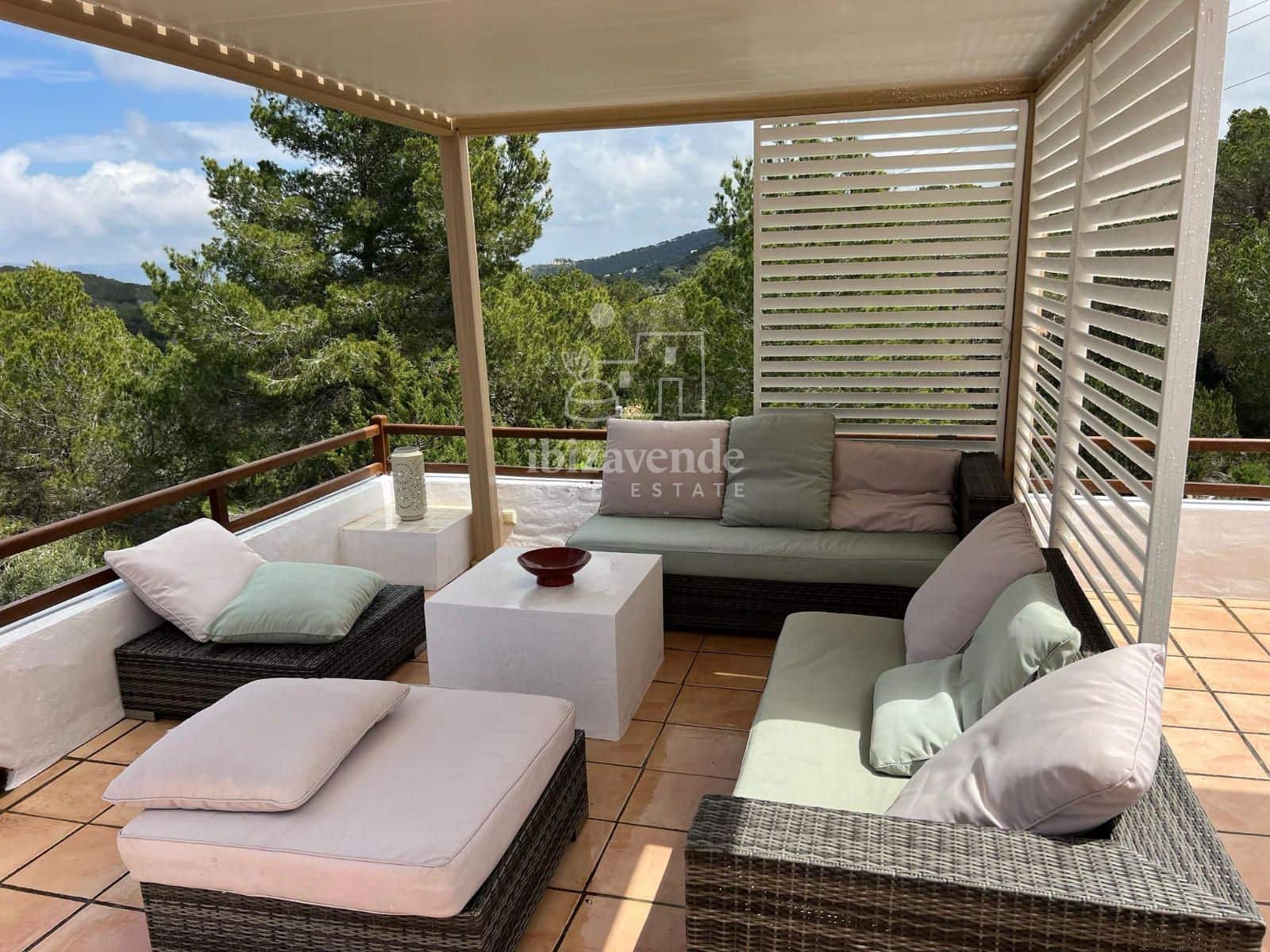 4 soveværelse Villa til leje i Cala Tarida med garage - € 8.000 (Ref: 8941528)
