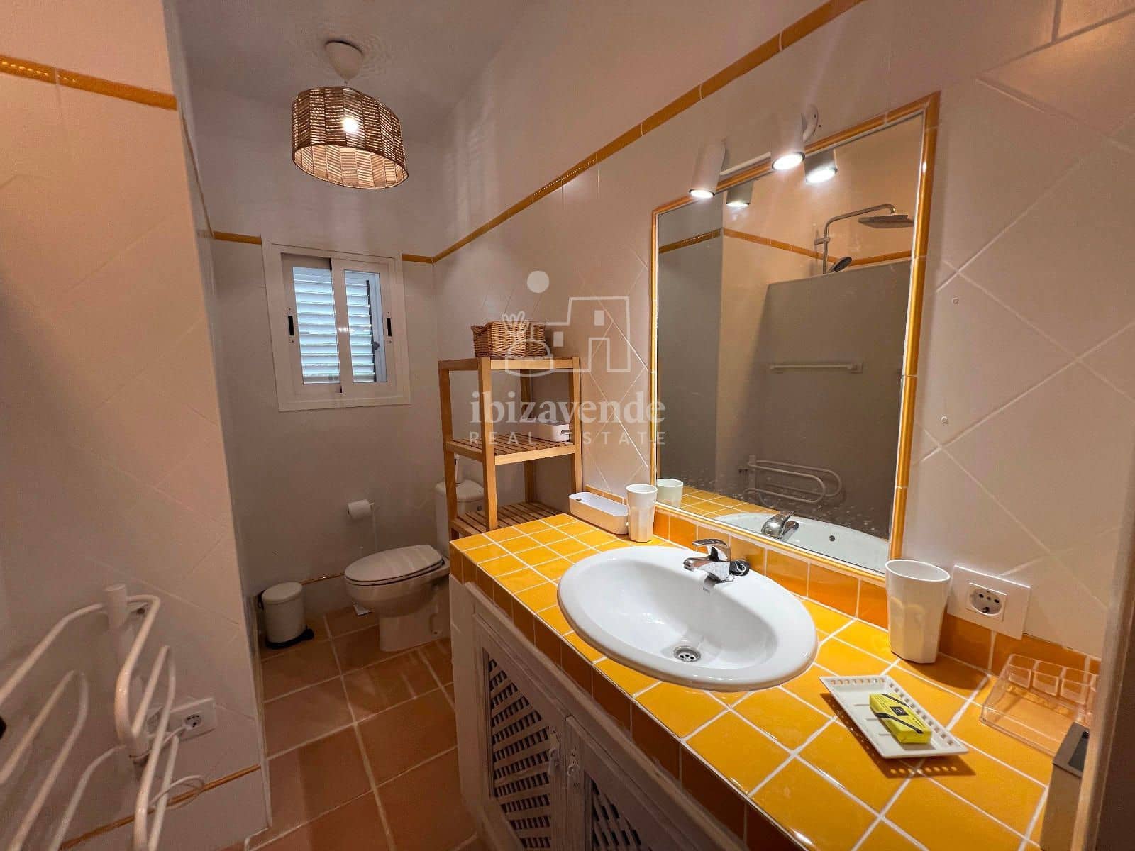 4 soveværelse Villa til leje i Cala Tarida med garage - € 8.000 (Ref: 8941528)