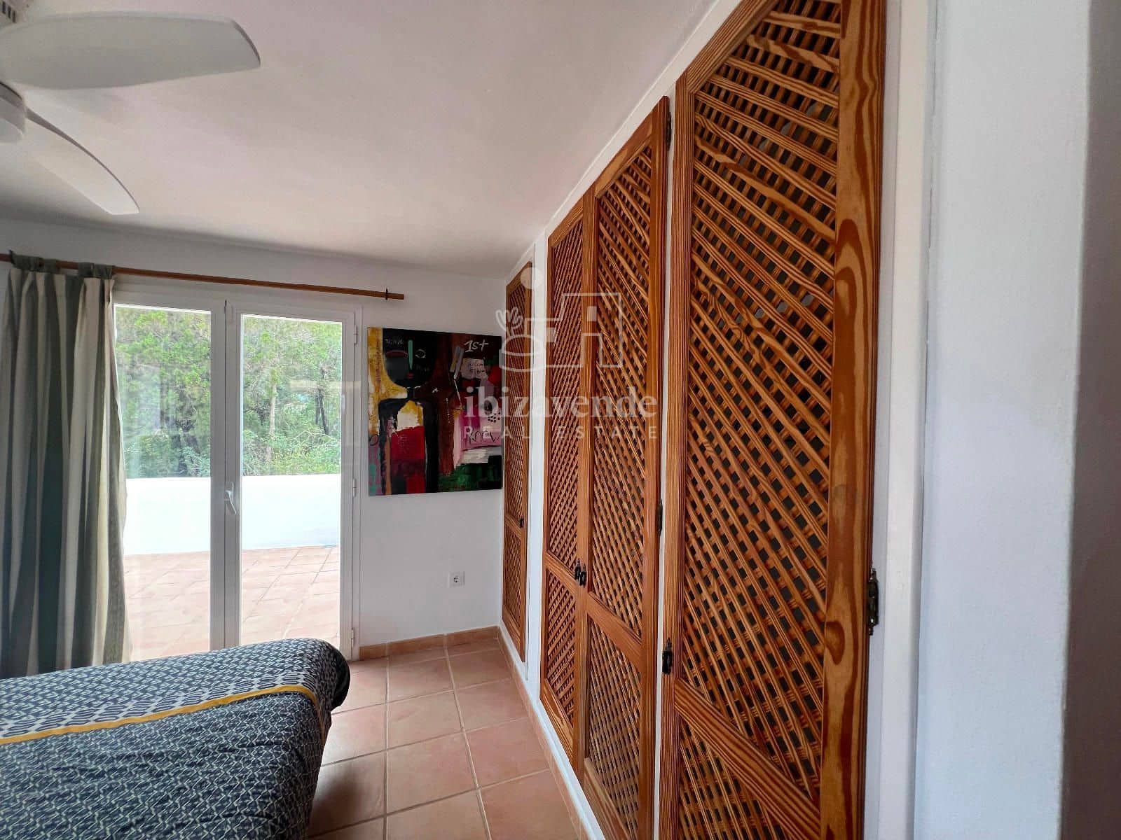 4 soveværelse Villa til leje i Cala Tarida med garage - € 8.000 (Ref: 8941528)