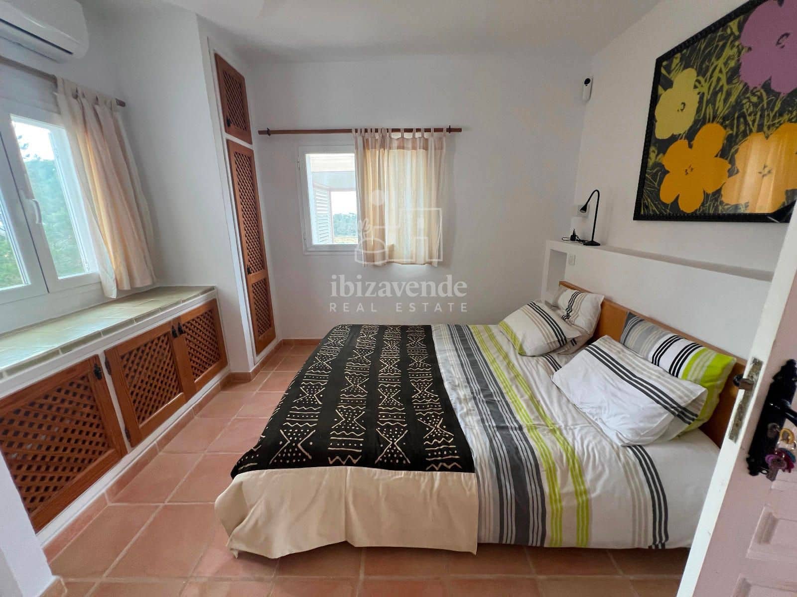 4 soveværelse Villa til leje i Cala Tarida med garage - € 8.000 (Ref: 8941528)