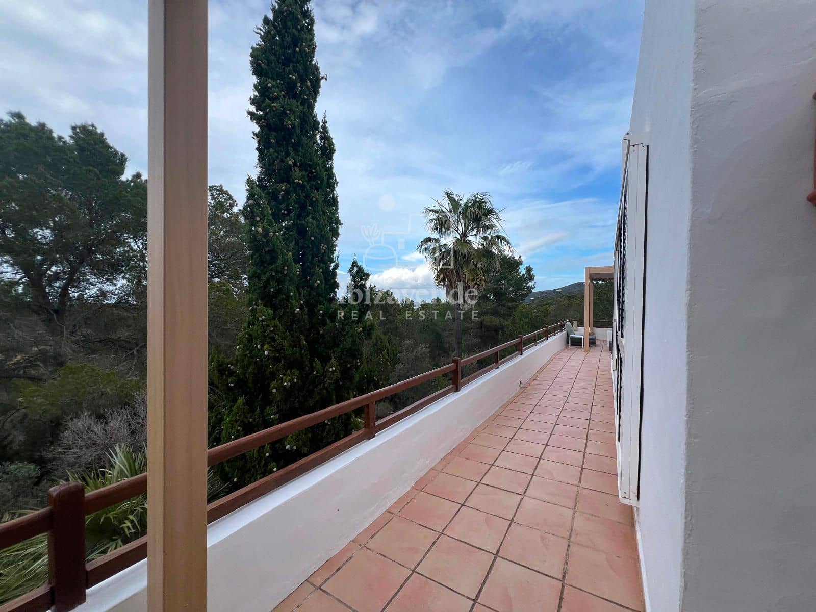 4 soveværelse Villa til leje i Cala Tarida med garage - € 8.000 (Ref: 8941528)
