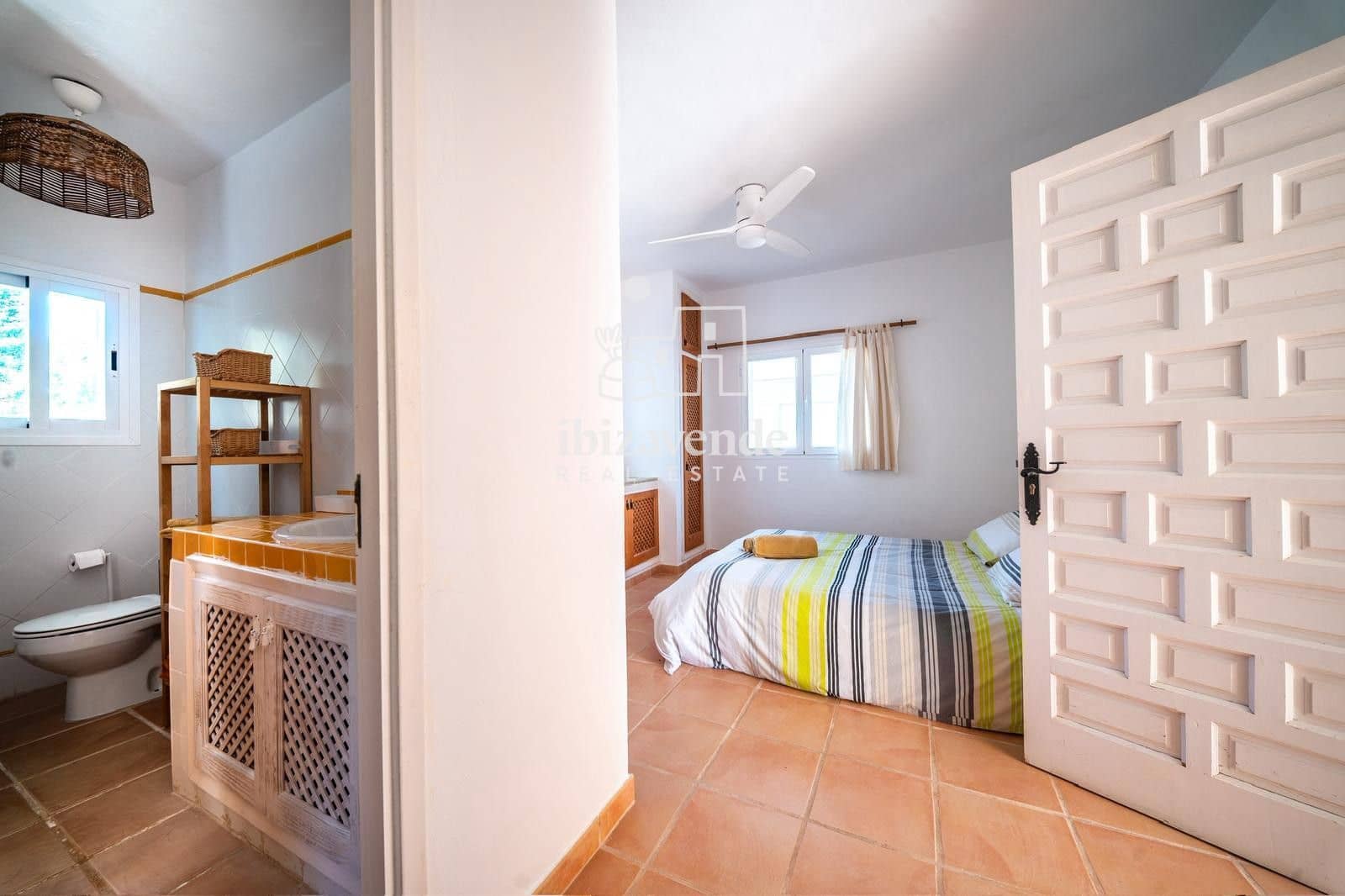 4 soveværelse Villa til leje i Cala Tarida med garage - € 8.000 (Ref: 8941528)