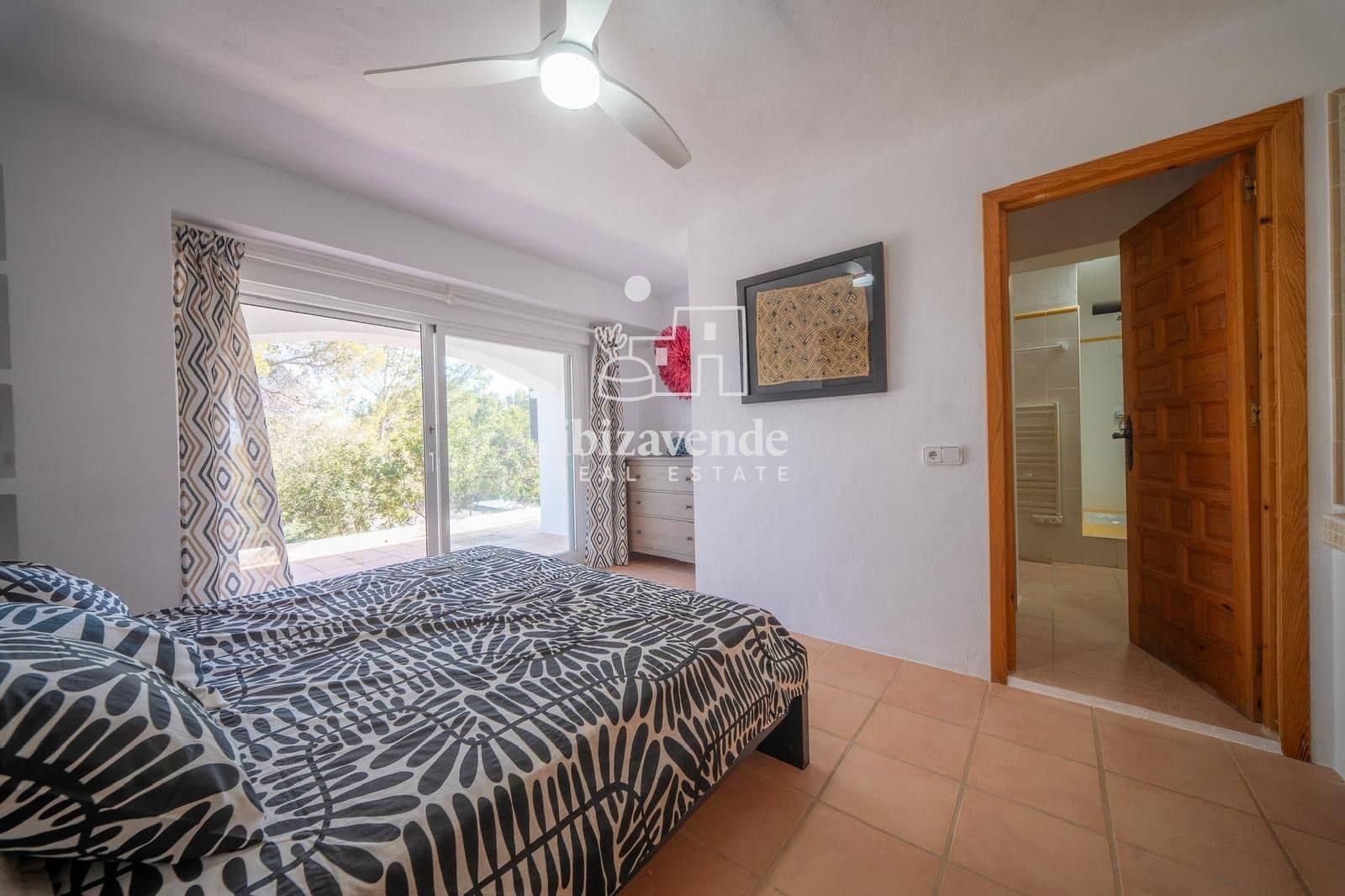 4 soveværelse Villa til leje i Cala Tarida med garage - € 8.000 (Ref: 8941528)