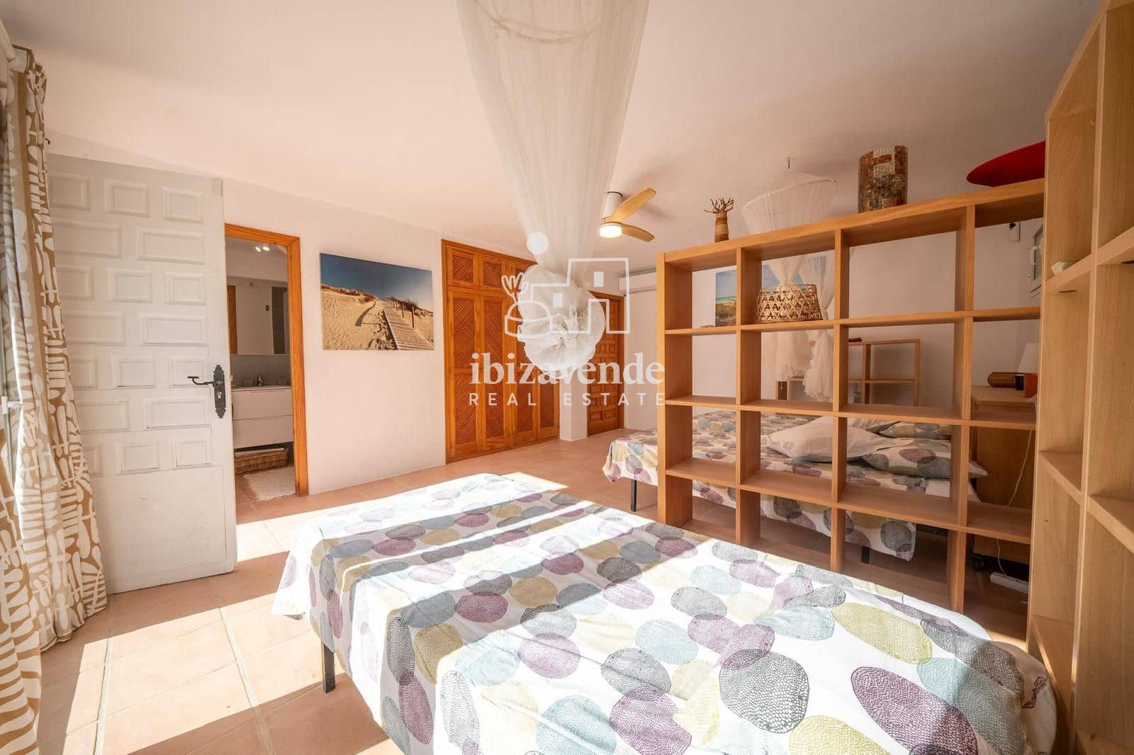 4 soveværelse Villa til leje i Cala Tarida med garage - € 8.000 (Ref: 8941528)