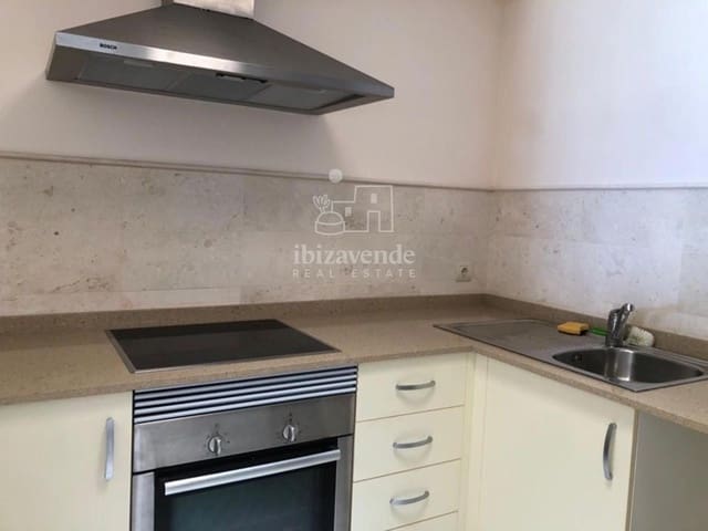 Appartement de 1 chambre à louer à Cala Gracio, Sant Antoni de Portmany avec piscine garage - 3 000 € (Ref: 8946868)