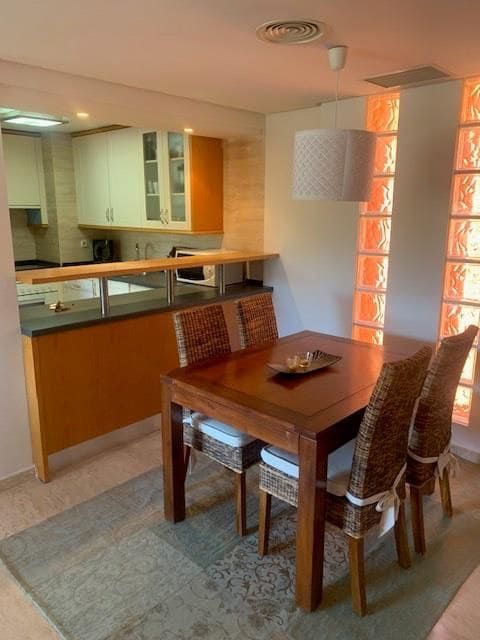 2 soveværelse Lejlighed til leje i Roca Llisa med swimmingpool garage - € 1.500 (Ref: 8988735)