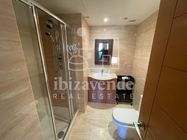 2 soveværelse Lejlighed til leje i Roca Llisa med swimmingpool garage - € 1.500 (Ref: 8988735)