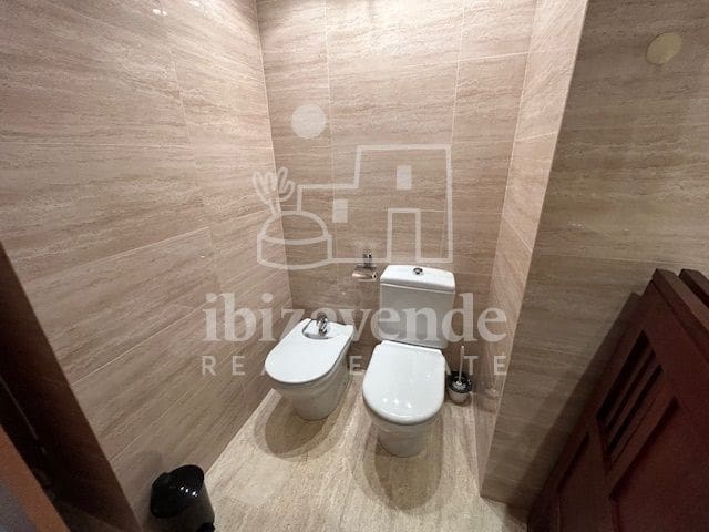 2 soveværelse Lejlighed til leje i Roca Llisa med swimmingpool garage - € 1.500 (Ref: 8988735)