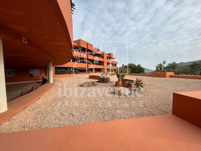 2 soveværelse Lejlighed til leje i Roca Llisa med swimmingpool garage - € 1.500 (Ref: 8988735)