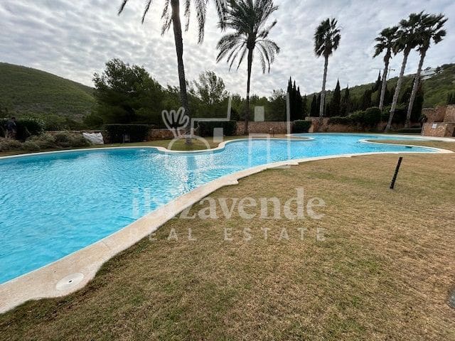 2 soveværelse Lejlighed til leje i Roca Llisa med swimmingpool garage - € 1.500 (Ref: 8988735)