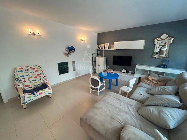 2 soverom Leilighet til leie i Sant Antoni de Portmany - € 1 800 (Ref: 9035442)