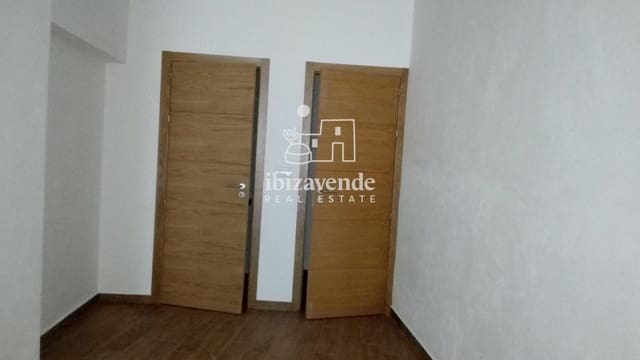 Local Commercial à vendre à Sant Antoni de Portmany - 165 000 € (Ref: 9035447)