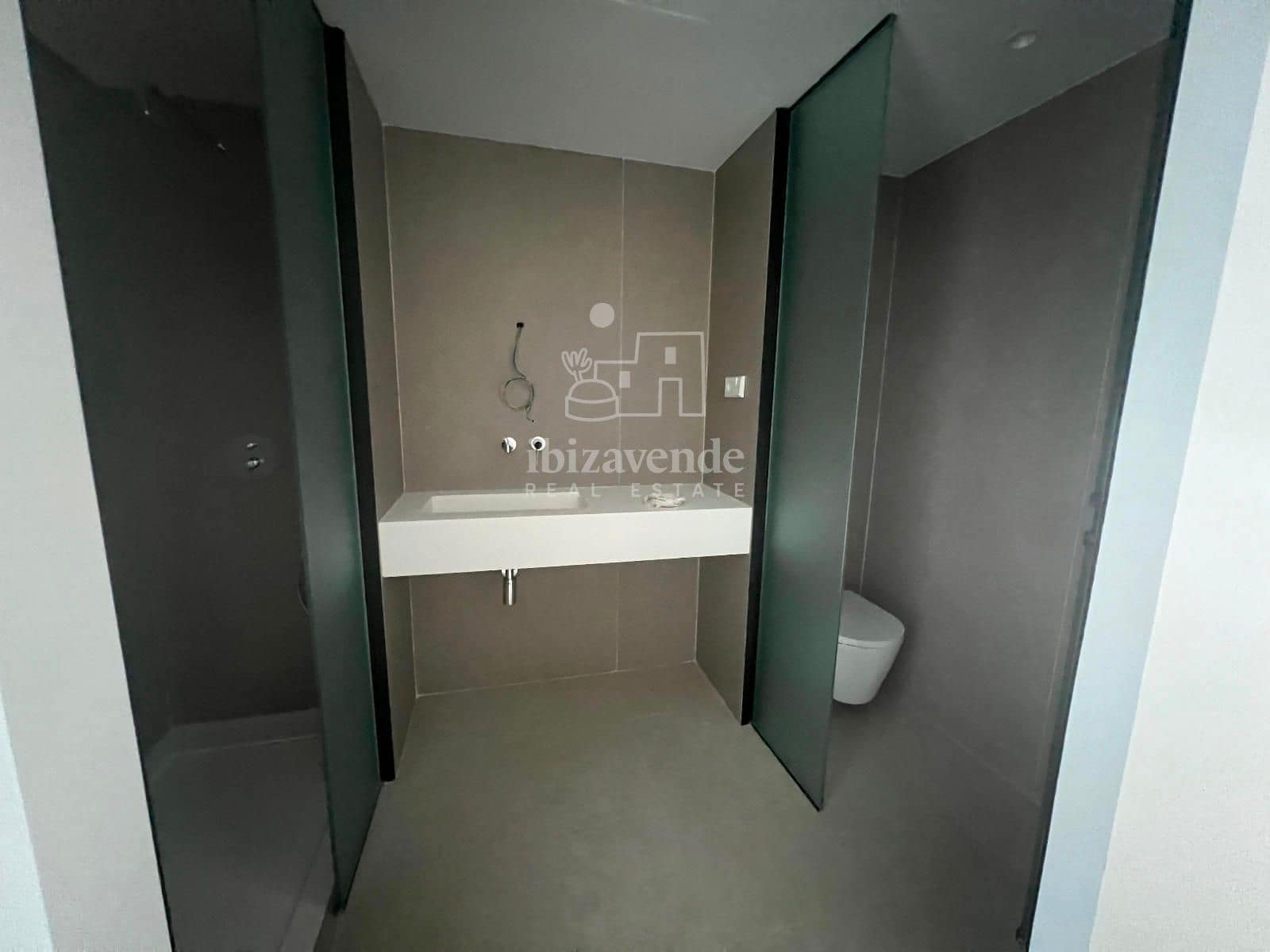 5 soveværelse Villa til leje i Santa Eulalia / Santa Eularia med swimmingpool garage - € 9.000 (Ref: 9035449)