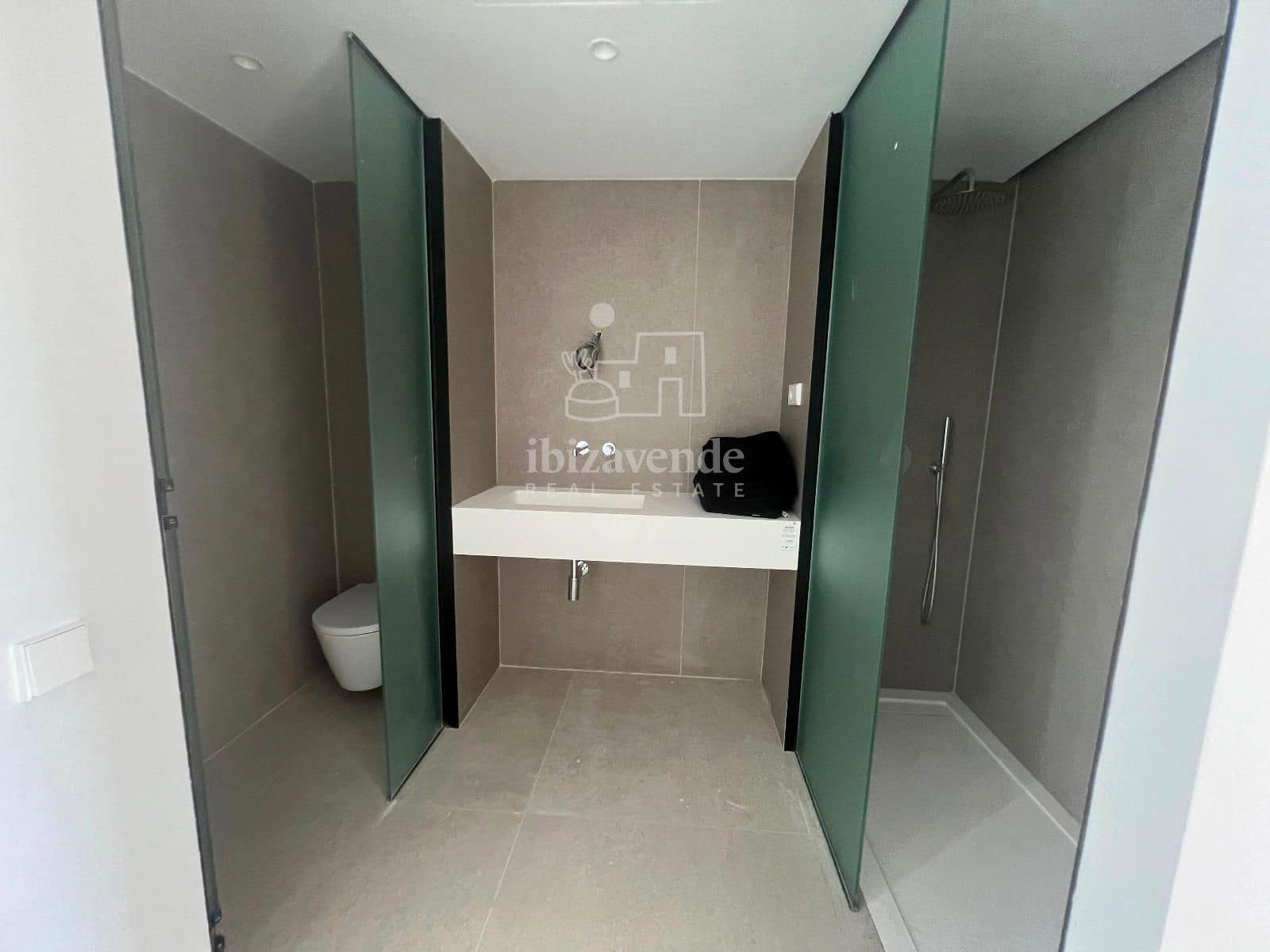 5 soveværelse Villa til leje i Santa Eulalia / Santa Eularia med swimmingpool garage - € 9.000 (Ref: 9035449)