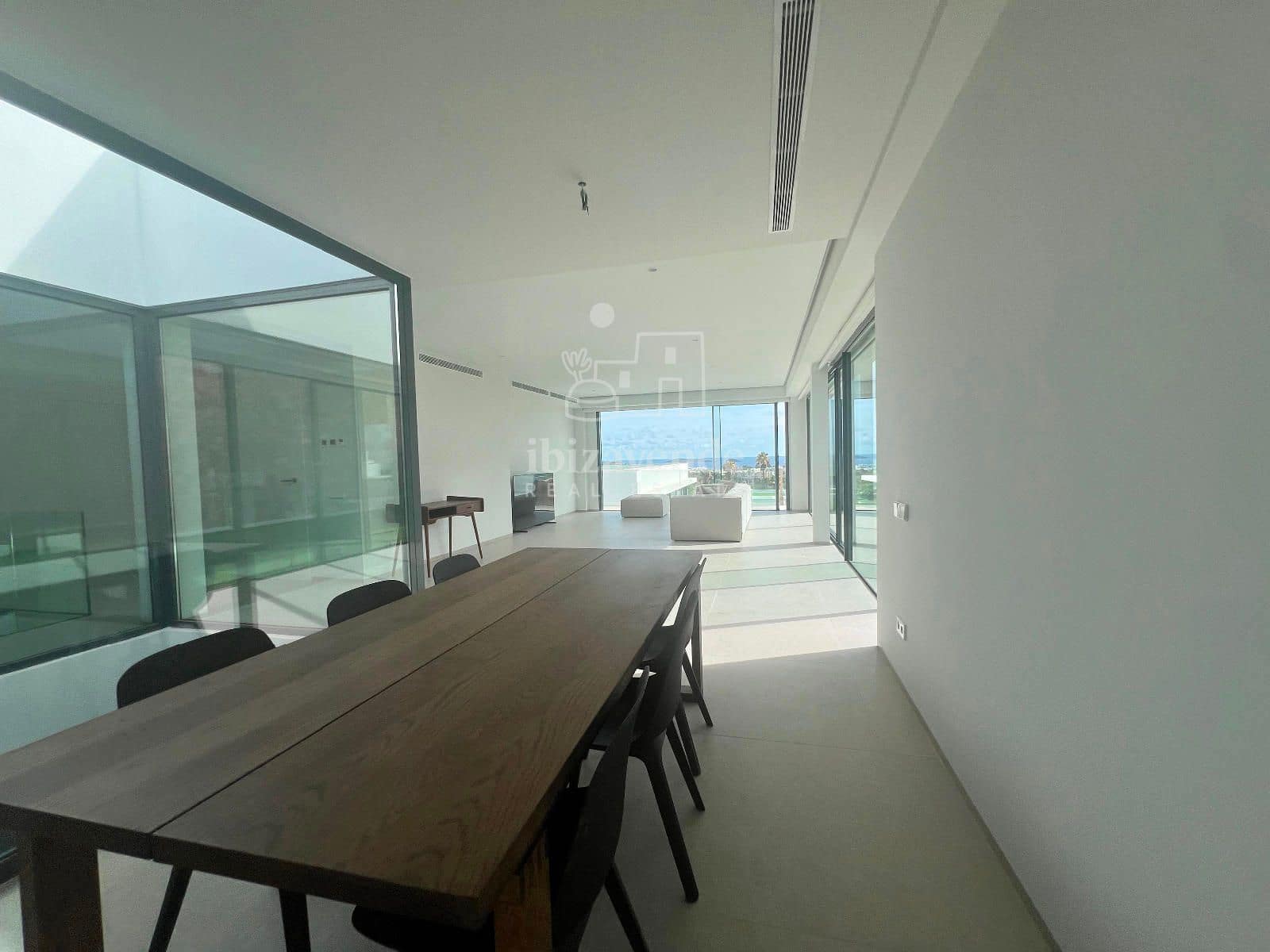 5 soveværelse Villa til leje i Santa Eulalia / Santa Eularia med swimmingpool garage - € 9.000 (Ref: 9035449)