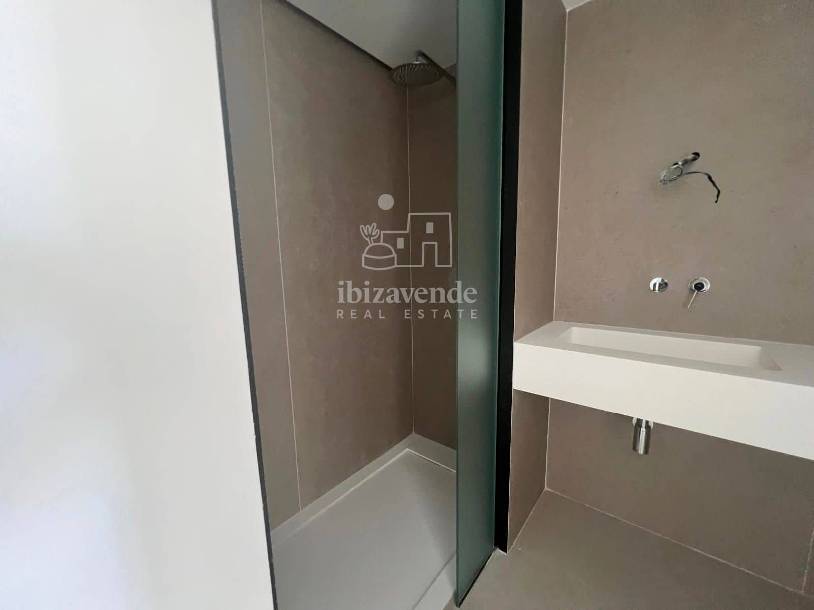 5 soveværelse Villa til leje i Santa Eulalia / Santa Eularia med swimmingpool garage - € 9.000 (Ref: 9035449)