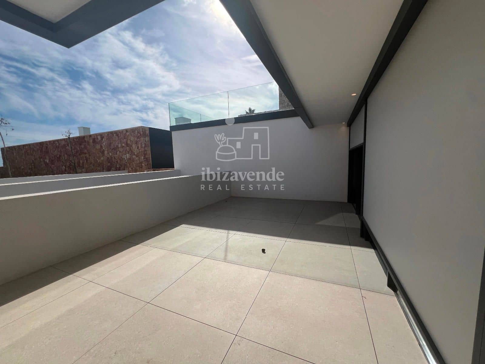 5 soveværelse Villa til leje i Santa Eulalia / Santa Eularia med swimmingpool garage - € 9.000 (Ref: 9035449)