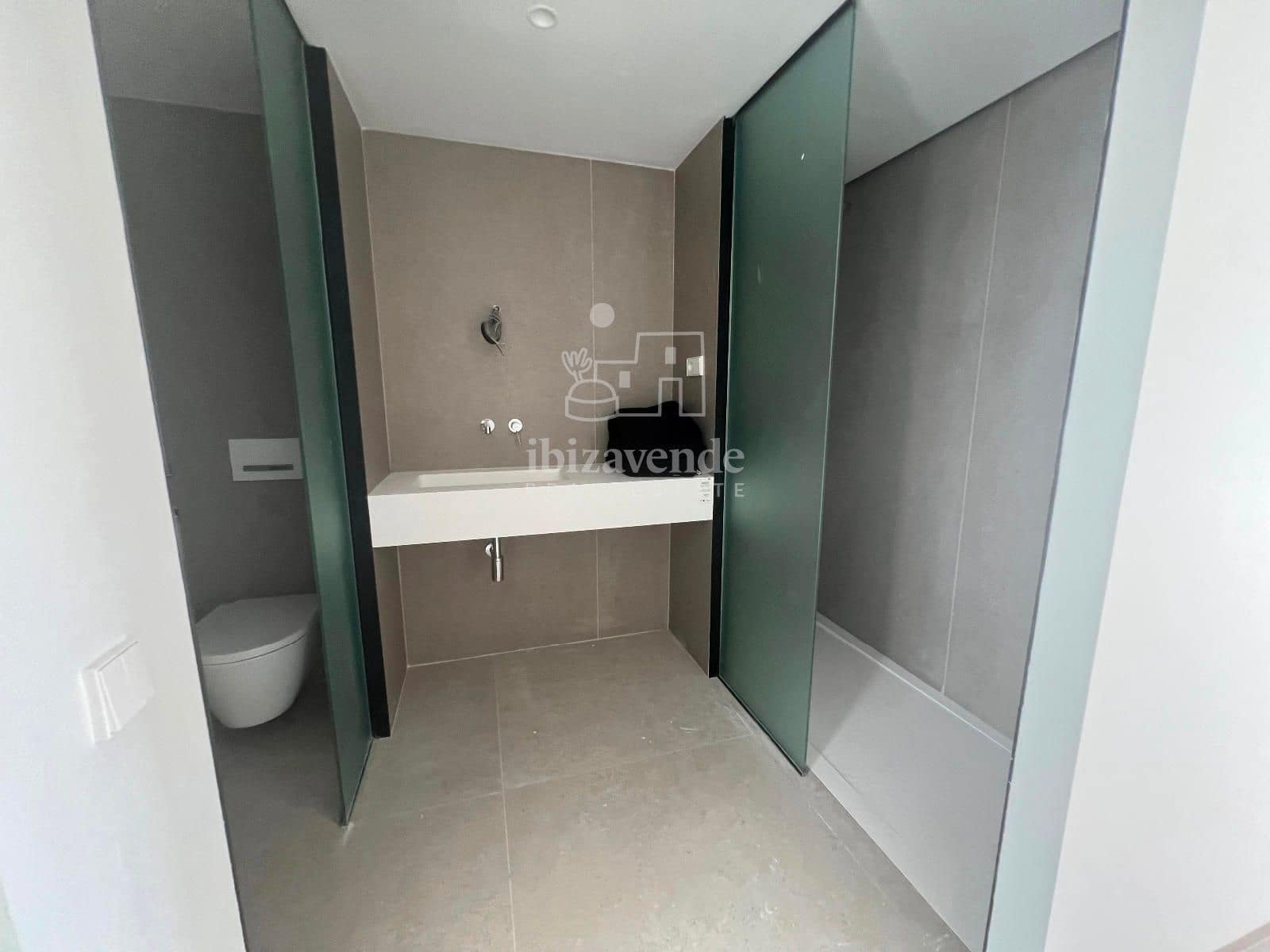 5 soveværelse Villa til leje i Santa Eulalia / Santa Eularia med swimmingpool garage - € 9.000 (Ref: 9035449)