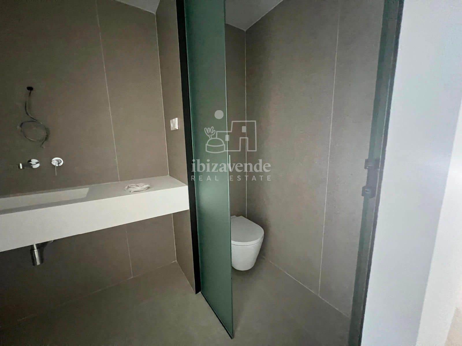 5 soveværelse Villa til leje i Santa Eulalia / Santa Eularia med swimmingpool garage - € 9.000 (Ref: 9035449)