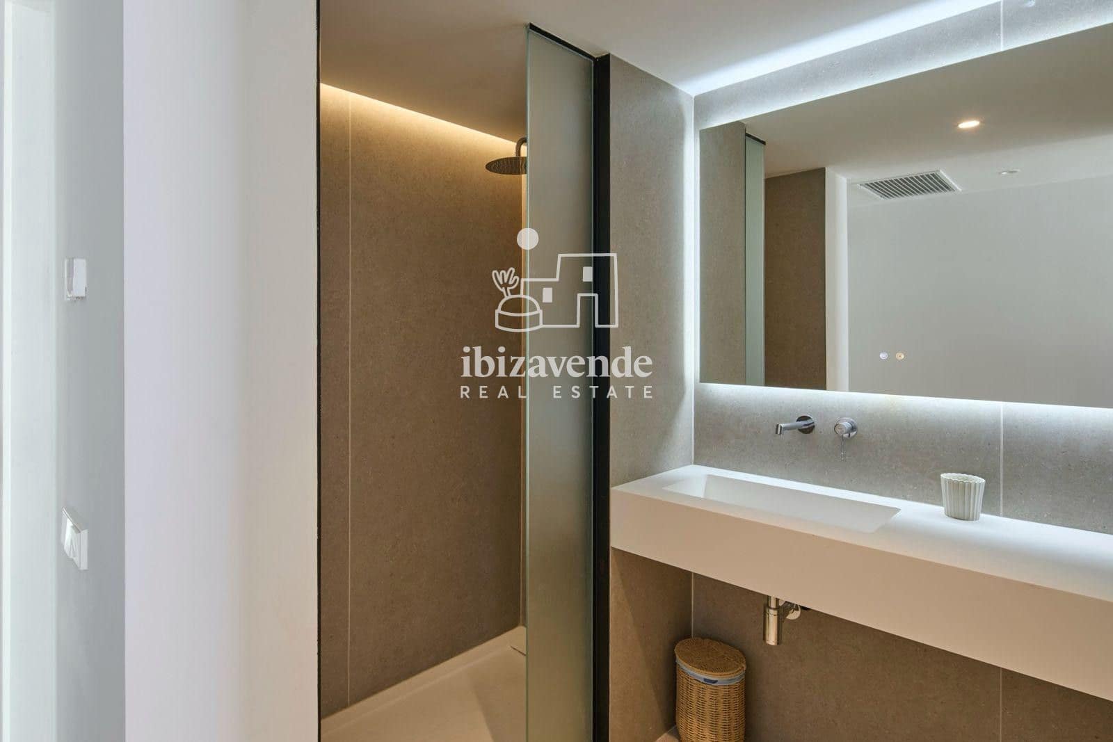 5 camera da letto Villa da affittare in Santa Eulalia / Santa Eularia con piscina garage - 10.000 € (Rif: 9035449)